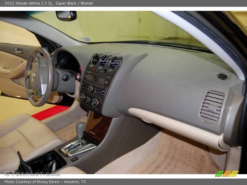 Super Black / Blonde 2012 Nissan Altima 2.5 SL