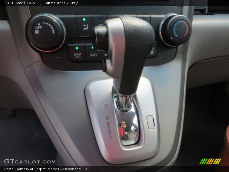 Taffeta White / Gray 2011 Honda CR-V SE