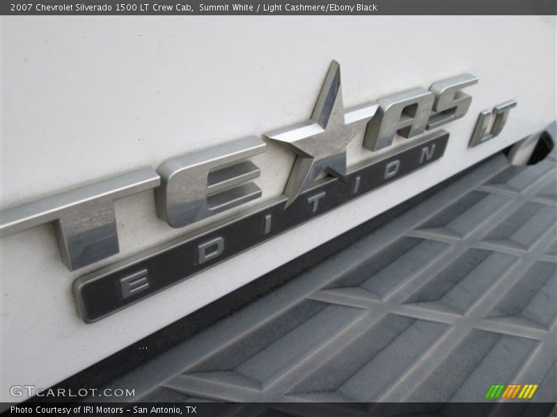Summit White / Light Cashmere/Ebony Black 2007 Chevrolet Silverado 1500 LT Crew Cab