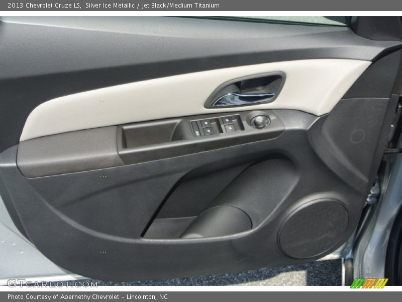 Silver Ice Metallic / Jet Black/Medium Titanium 2013 Chevrolet Cruze LS