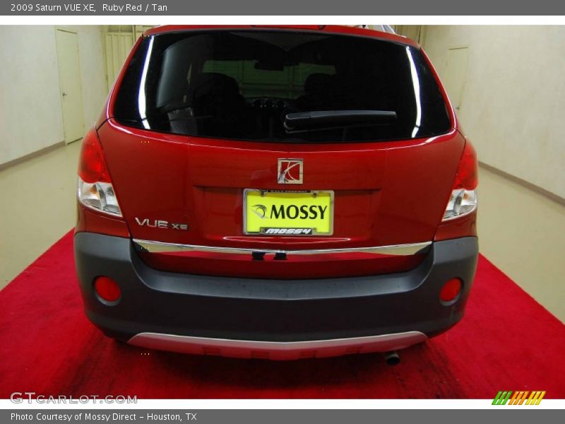 Ruby Red / Tan 2009 Saturn VUE XE