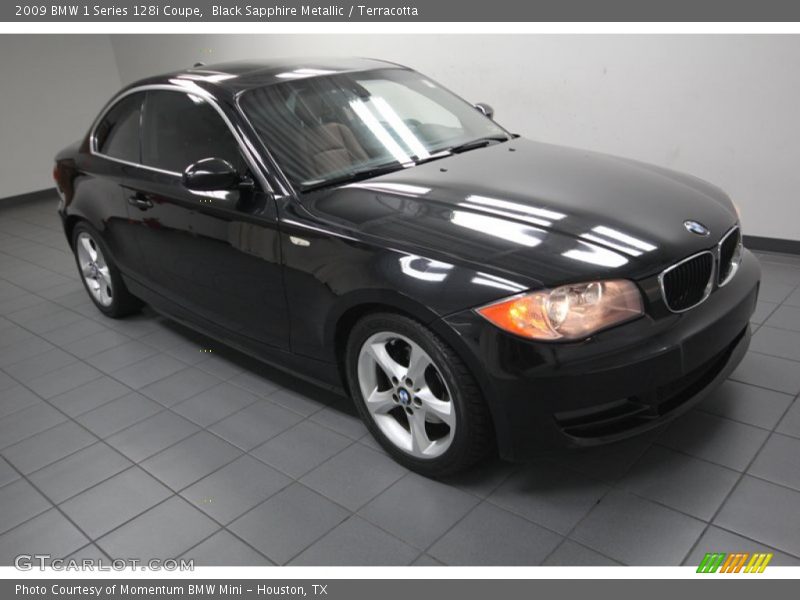 Front 3/4 View of 2009 1 Series 128i Coupe