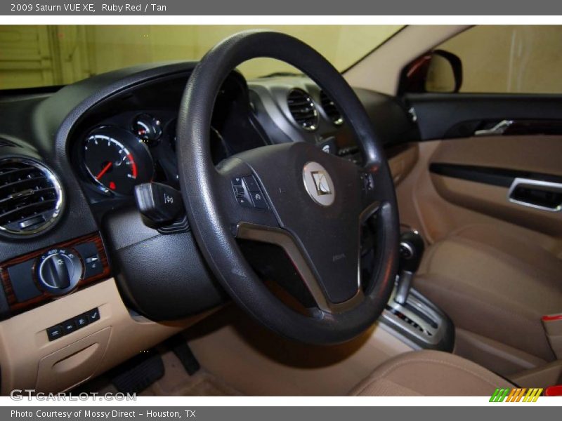 Ruby Red / Tan 2009 Saturn VUE XE