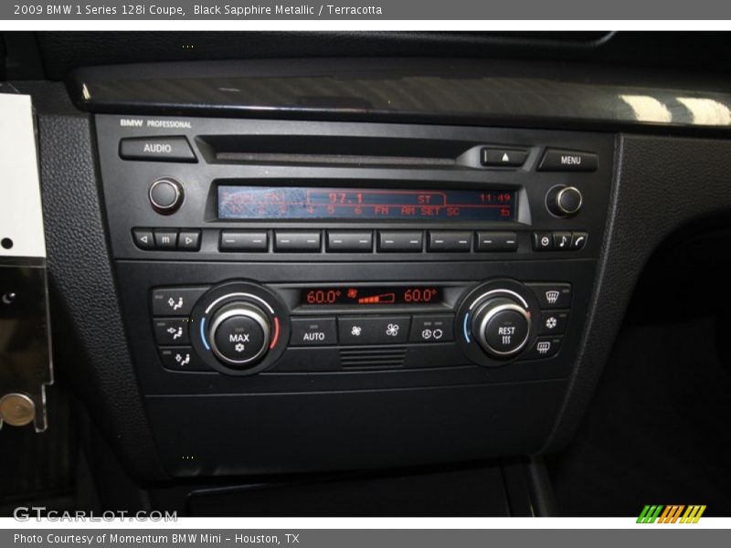 Controls of 2009 1 Series 128i Coupe