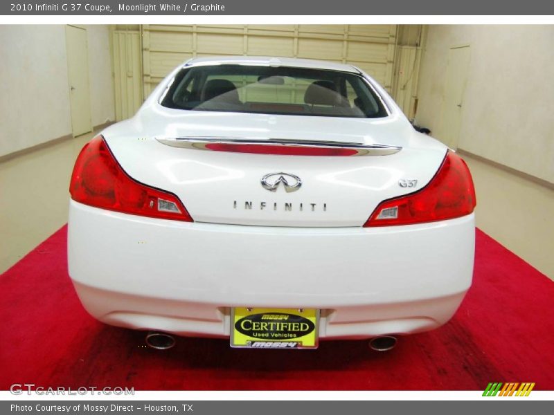 Moonlight White / Graphite 2010 Infiniti G 37 Coupe