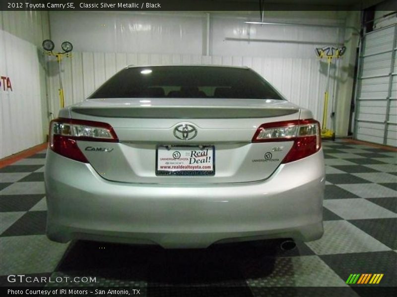 Classic Silver Metallic / Black 2012 Toyota Camry SE