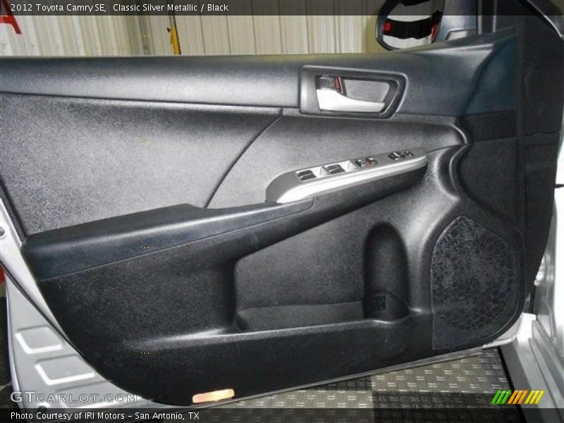 Classic Silver Metallic / Black 2012 Toyota Camry SE