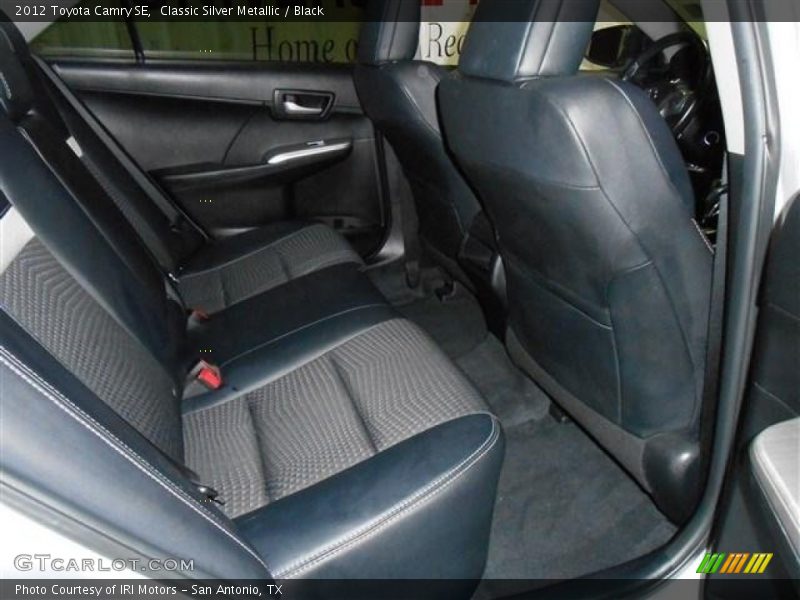 Classic Silver Metallic / Black 2012 Toyota Camry SE