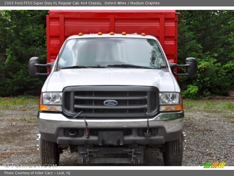 Oxford White / Medium Graphite 2003 Ford F550 Super Duty XL Regular Cab 4x4 Chassis