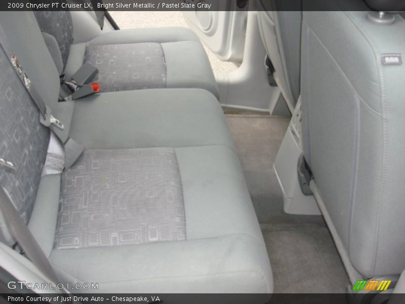 Bright Silver Metallic / Pastel Slate Gray 2009 Chrysler PT Cruiser LX