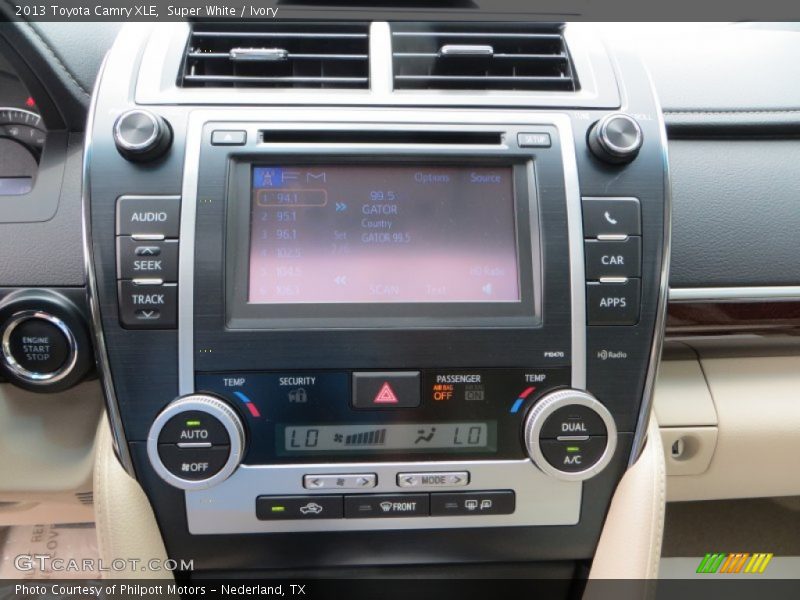 Super White / Ivory 2013 Toyota Camry XLE
