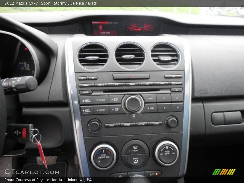 Controls of 2012 CX-7 i Sport