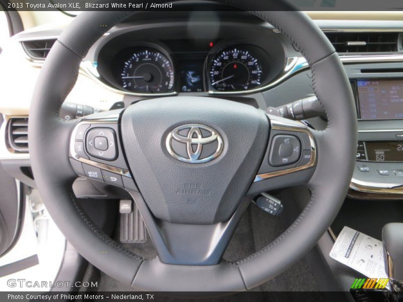 Blizzard White Pearl / Almond 2013 Toyota Avalon XLE