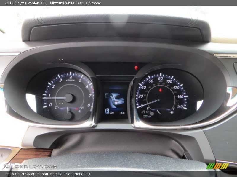 Blizzard White Pearl / Almond 2013 Toyota Avalon XLE