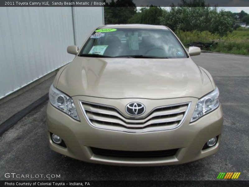 Sandy Beach Metallic / Bisque 2011 Toyota Camry XLE
