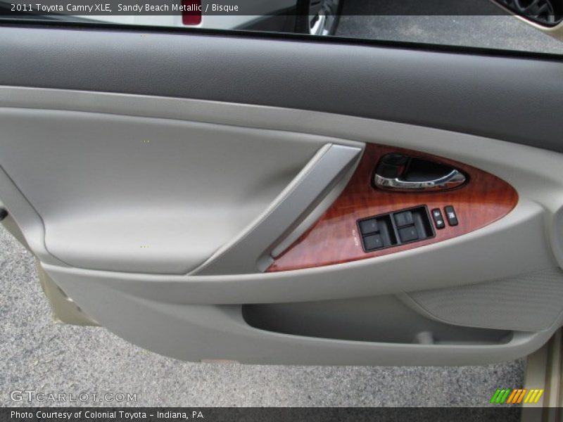 Sandy Beach Metallic / Bisque 2011 Toyota Camry XLE