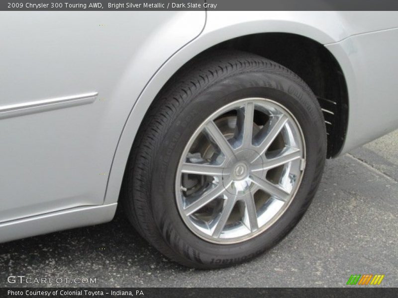  2009 300 Touring AWD Wheel