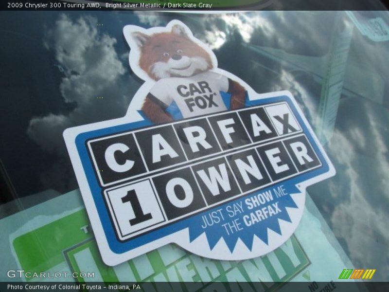 Bright Silver Metallic / Dark Slate Gray 2009 Chrysler 300 Touring AWD