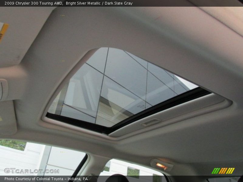 Sunroof of 2009 300 Touring AWD