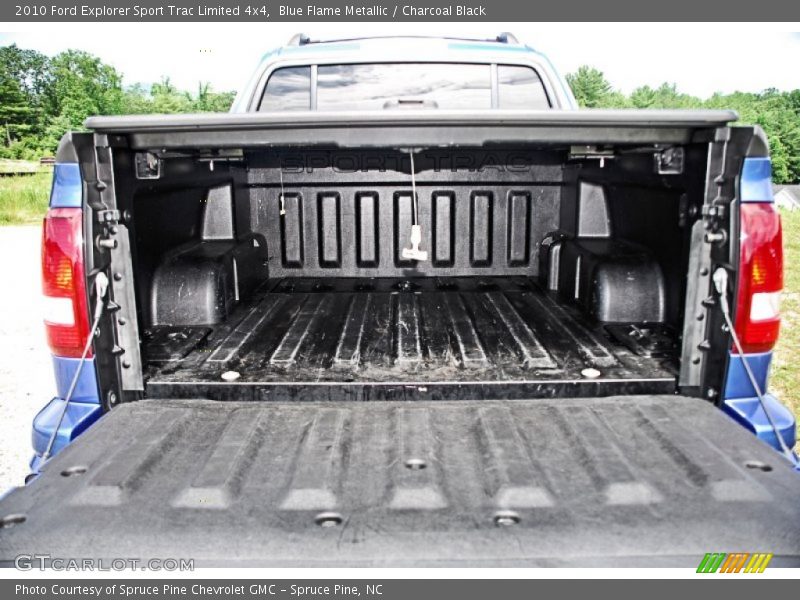  2010 Explorer Sport Trac Limited 4x4 Trunk