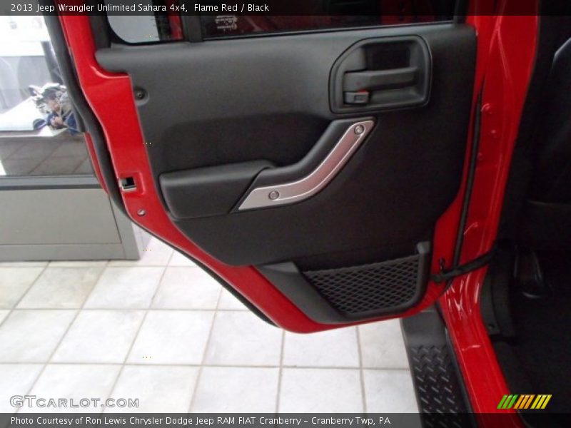 Flame Red / Black 2013 Jeep Wrangler Unlimited Sahara 4x4