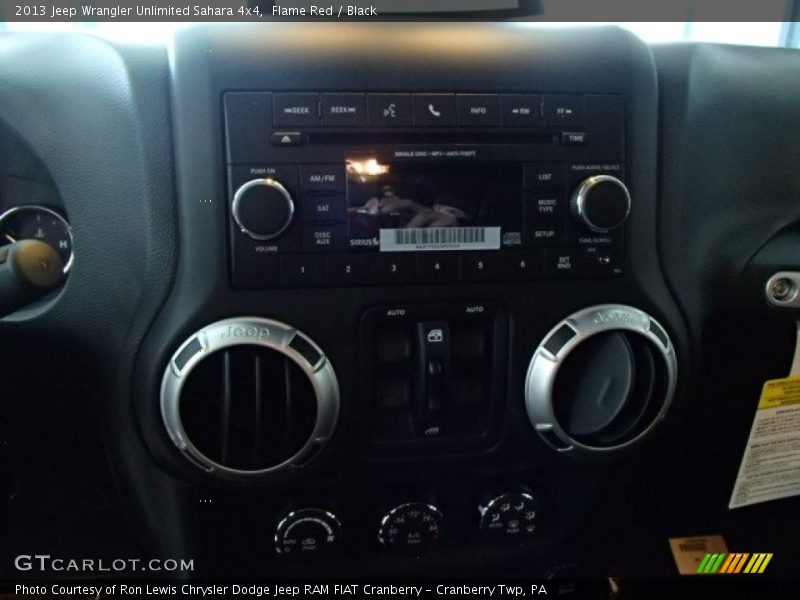 Flame Red / Black 2013 Jeep Wrangler Unlimited Sahara 4x4