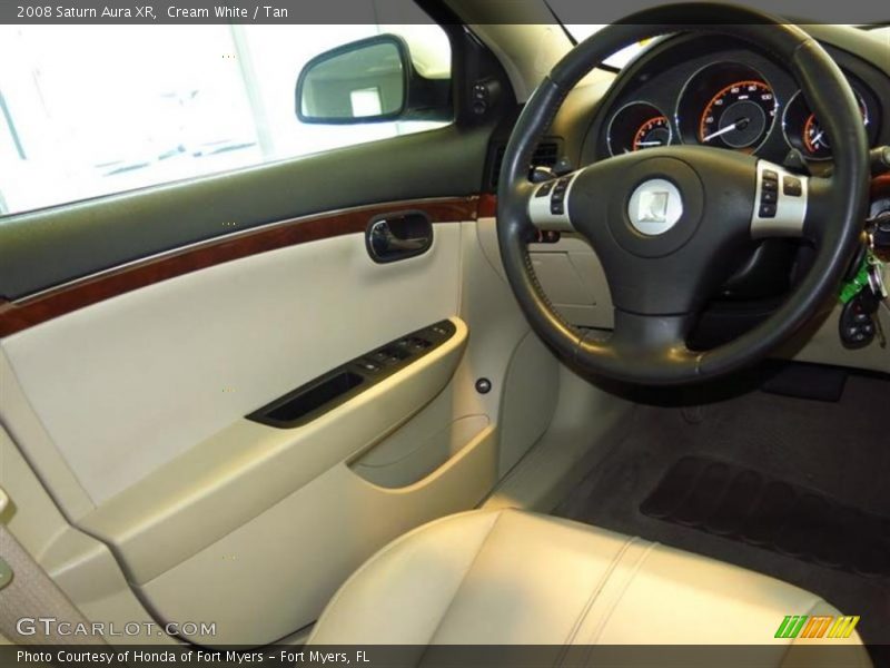 Cream White / Tan 2008 Saturn Aura XR