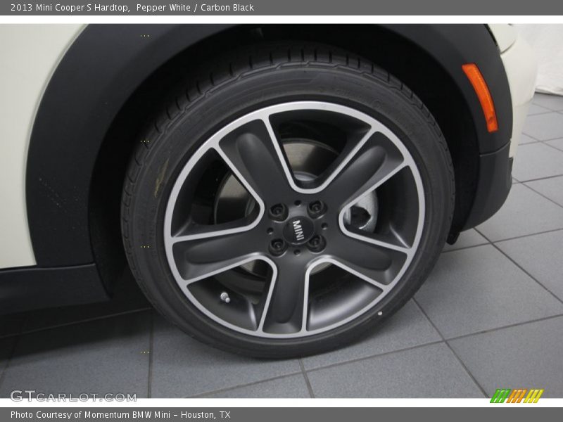 Pepper White / Carbon Black 2013 Mini Cooper S Hardtop