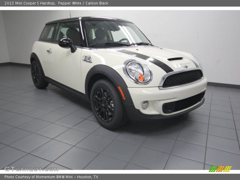 Pepper White / Carbon Black 2013 Mini Cooper S Hardtop