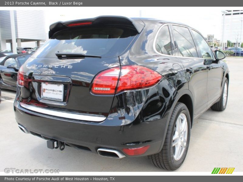 Black / Luxor Beige 2013 Porsche Cayenne