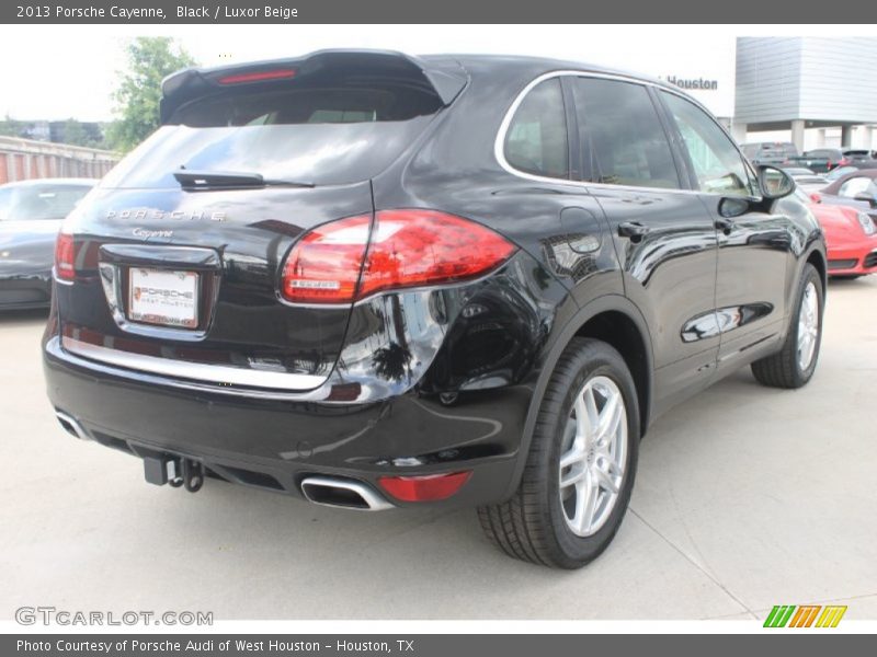 Black / Luxor Beige 2013 Porsche Cayenne