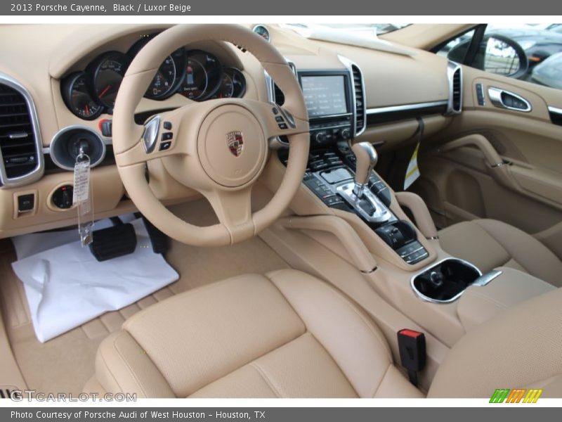 Black / Luxor Beige 2013 Porsche Cayenne