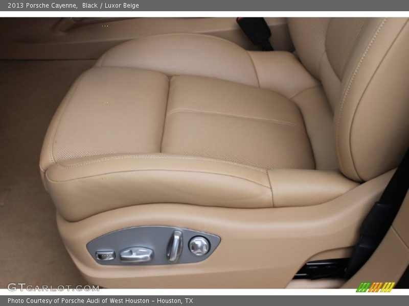 Black / Luxor Beige 2013 Porsche Cayenne