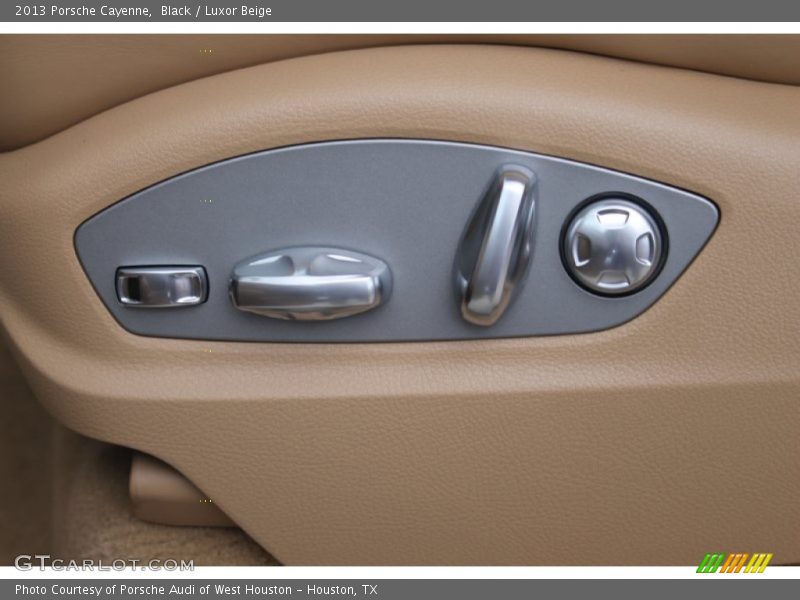 Black / Luxor Beige 2013 Porsche Cayenne