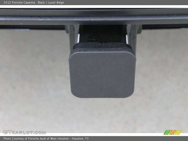 Black / Luxor Beige 2013 Porsche Cayenne