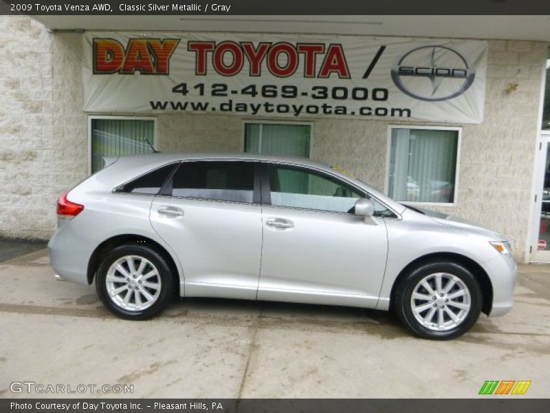 Classic Silver Metallic / Gray 2009 Toyota Venza AWD