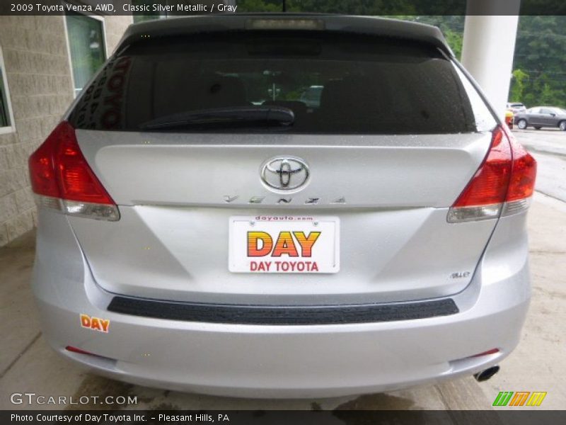 Classic Silver Metallic / Gray 2009 Toyota Venza AWD