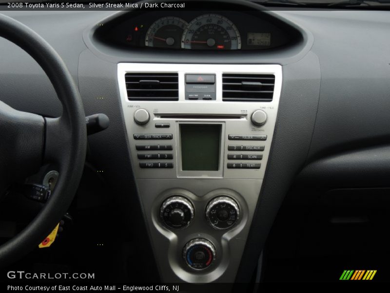 Silver Streak Mica / Dark Charcoal 2008 Toyota Yaris S Sedan