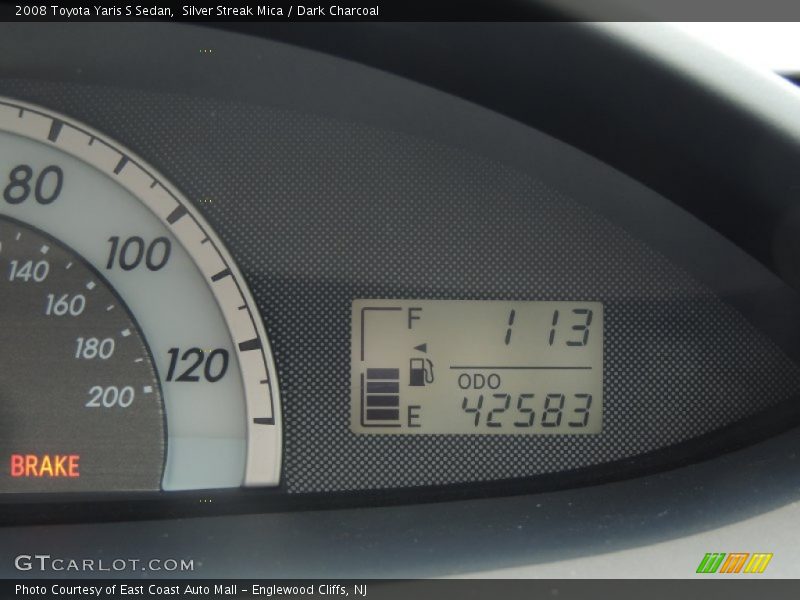 Silver Streak Mica / Dark Charcoal 2008 Toyota Yaris S Sedan