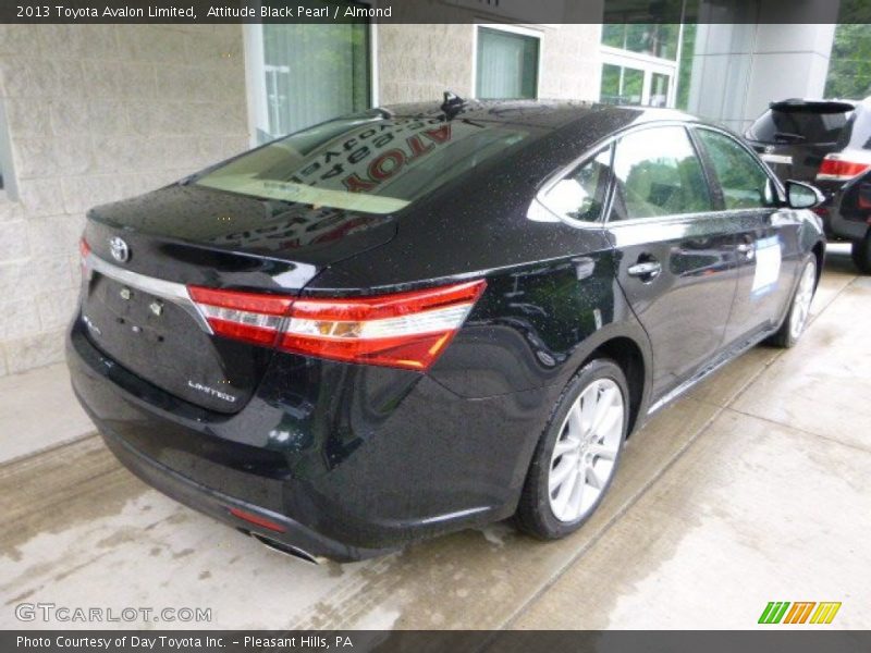 Attitude Black Pearl / Almond 2013 Toyota Avalon Limited