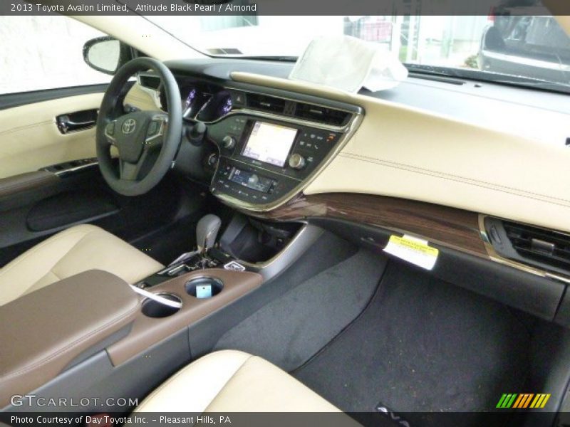 Attitude Black Pearl / Almond 2013 Toyota Avalon Limited