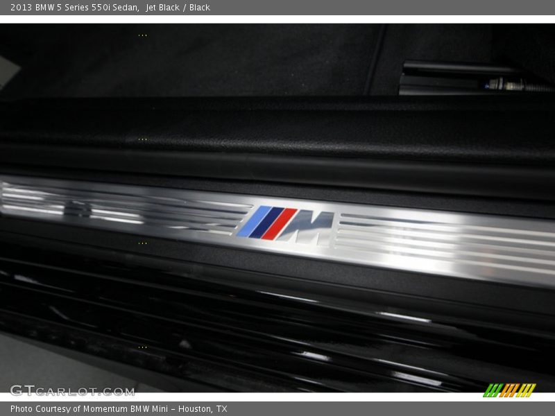 Jet Black / Black 2013 BMW 5 Series 550i Sedan