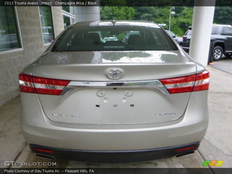 Champagne Mica / Black 2013 Toyota Avalon Limited