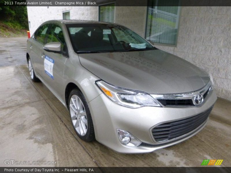 Champagne Mica / Black 2013 Toyota Avalon Limited