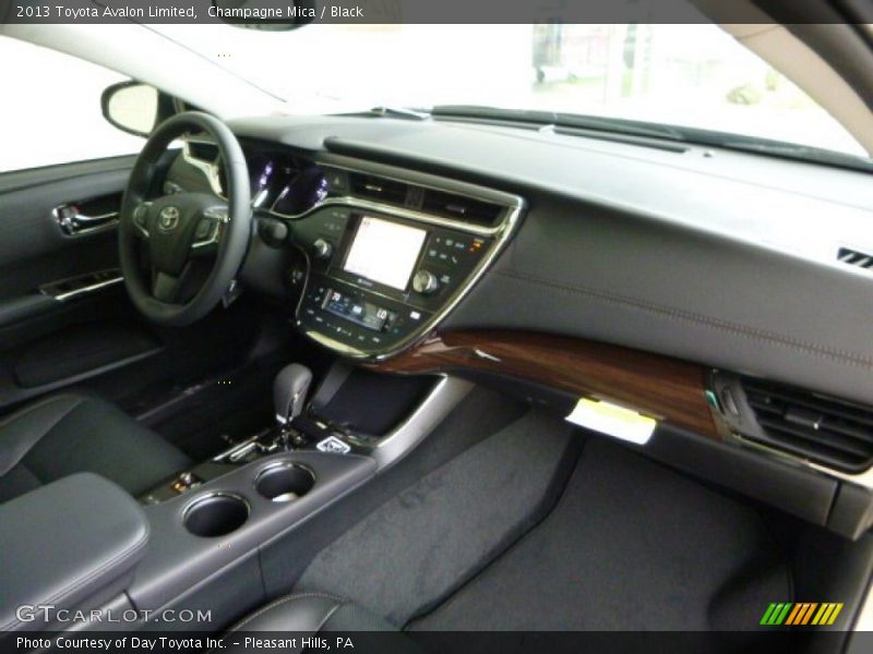 Champagne Mica / Black 2013 Toyota Avalon Limited