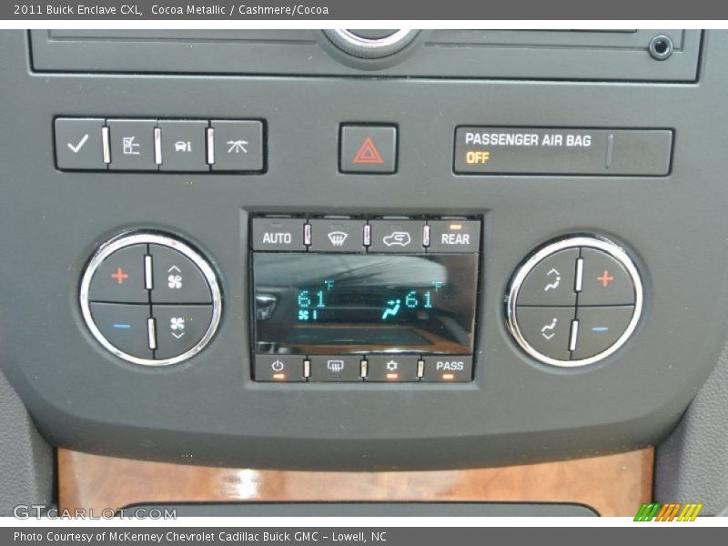 Cocoa Metallic / Cashmere/Cocoa 2011 Buick Enclave CXL
