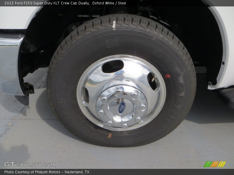  2013 F350 Super Duty XLT Crew Cab Dually Wheel