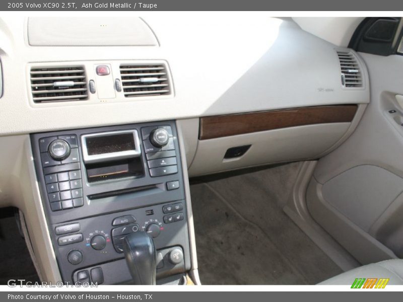 Ash Gold Metallic / Taupe 2005 Volvo XC90 2.5T