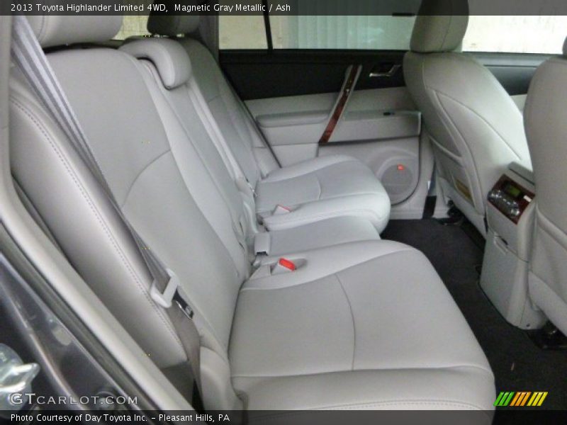 Magnetic Gray Metallic / Ash 2013 Toyota Highlander Limited 4WD