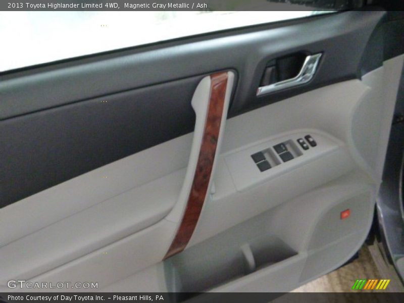 Magnetic Gray Metallic / Ash 2013 Toyota Highlander Limited 4WD